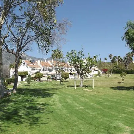 Holiday home El Capricho De *